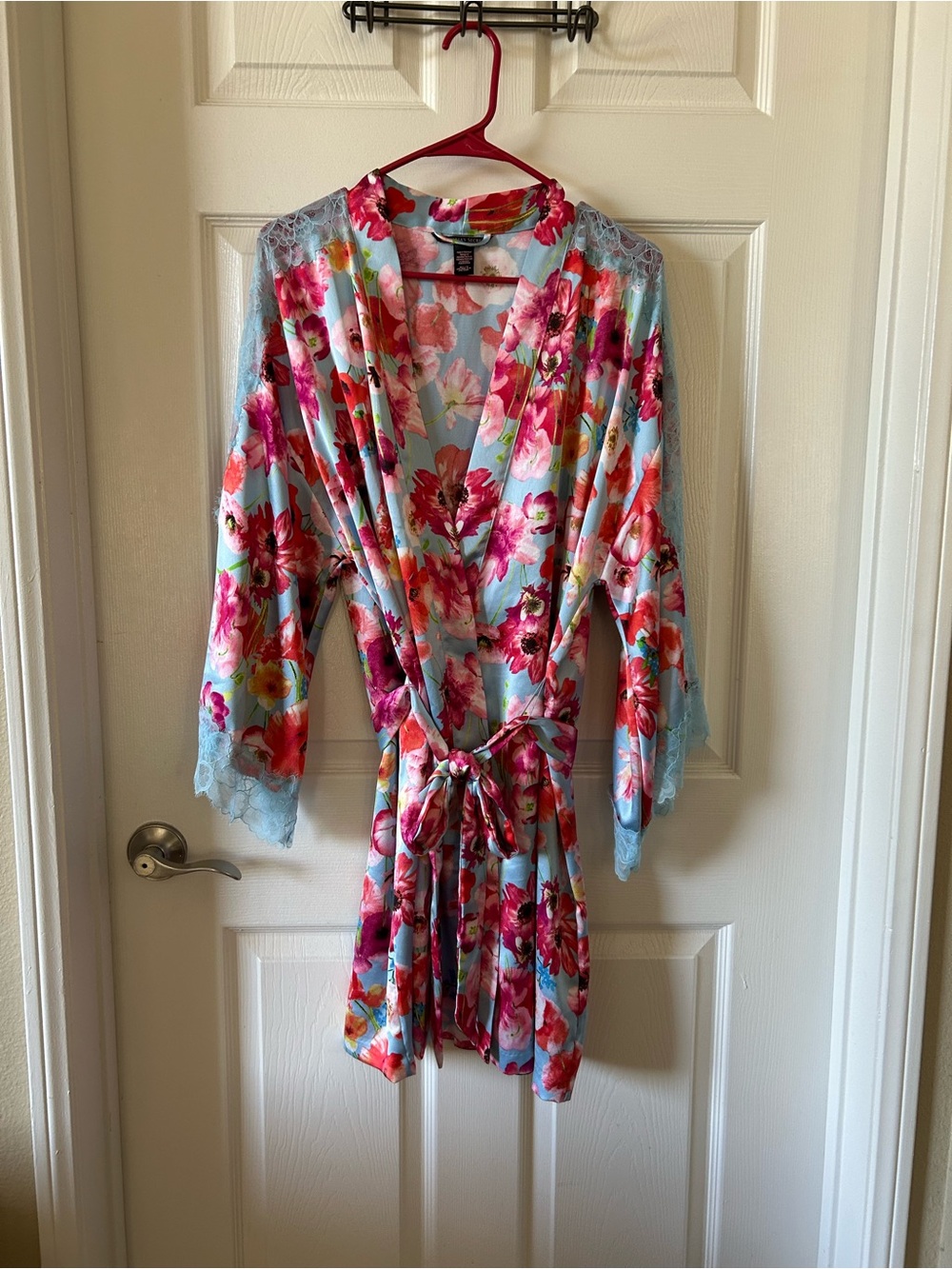 VS Floral Robe